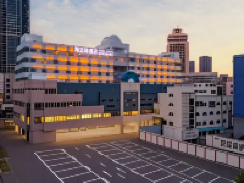 Pearl Hotel (Zhuhai Gongbei Port Couples Middle Road Branch) Hotéis em 