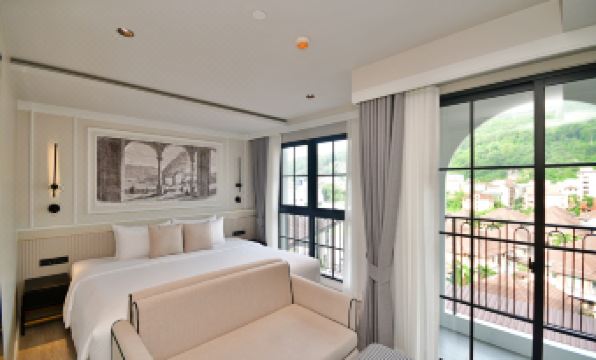 Chateau du Village Patong