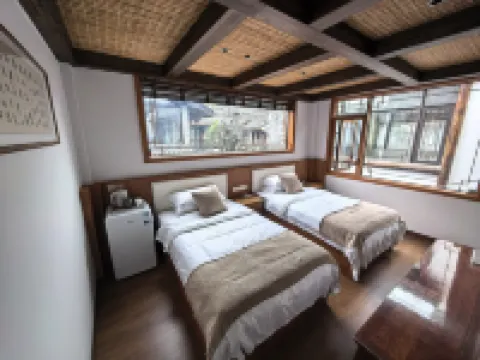 Chunshui Homestay (Shuanglong Town)