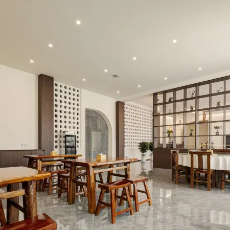Qixia Mountain Residence Homestay (Huashan Scenic Area Tourist Center Store)