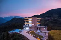 BEAUTIFUL • JOURNEY Cloud Sea Sunset Panoramic Resort Hotel (Longji Terraced Fields Jinkeng Branch) Hotels near Guangnan Drum Tower