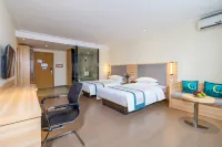 HUA  YI  HOTEL - Bãi đậu xe