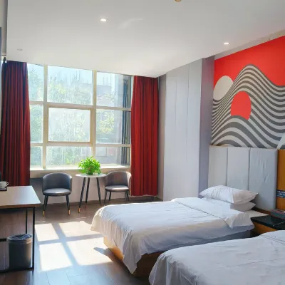 Junyi Hotel (Yucheng People's Hospital) Hotels near Wangding Memorial