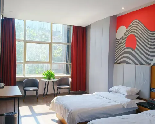 Junyi Hotel (Yucheng People's Hospital) Hotels in Pucheng