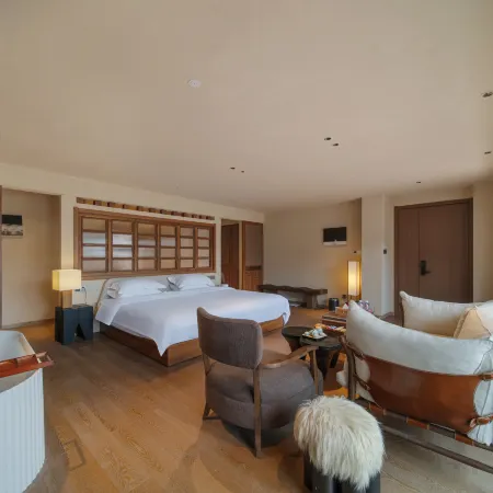 Yading Lanyond Hotel