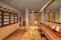 Yading Lanyond Hotel - balcony