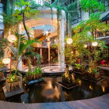 Swiss-Belhotel Rainforest Hotels near Carrefour Sunset Road