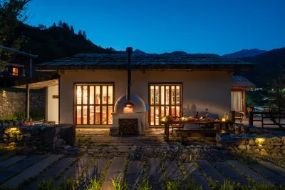 dengfeng·ABuLuZi Glamping 주자이 장족 강족 무형유산 박물관 주변 호텔