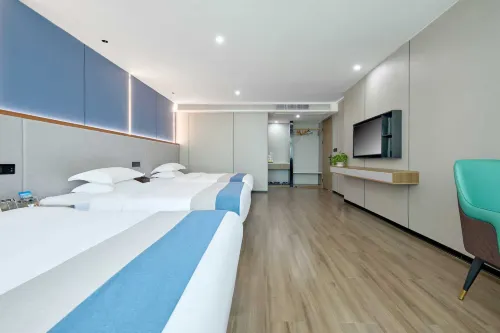 Shicheng Hillman Hotel (Bus Station Branch)