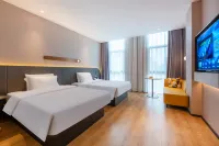 Jinjiang Hotel (Zhengding International Exhibition Center Olympic Sports Center) - parking