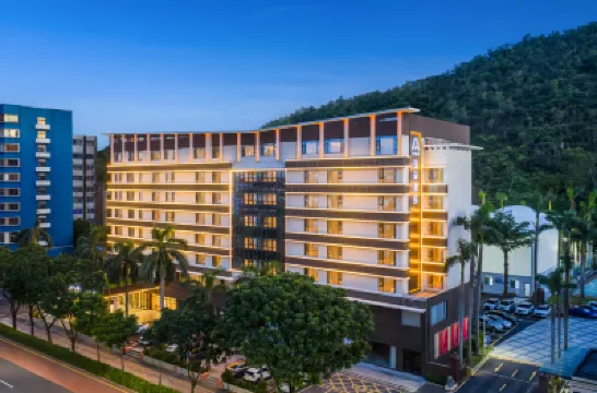 珠海情侶路愛情郵局亞朵飯店 海上看珠海附近的飯店