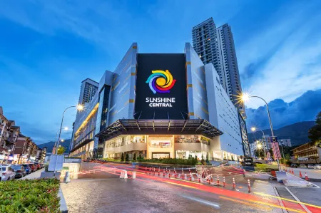 Sunshine Residence Suites Отели рядом с достопримечательностью «Храм Кек Лок Си»