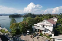 Qiandao Lake Seclusion Hotel (Central Lake Scenic Area Branch) Hotels near Xiushui Street