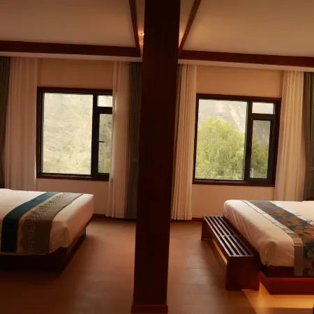 Danba Jiajigu Homestay