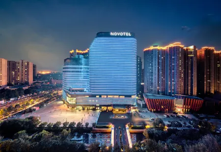 Novotel Luoyang Honden Отели рядом со станцией Luoyang Longmen Railway Station
