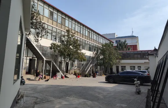 雞澤萬客來旅館