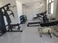 Hengrui Hotel (Yan'an Railway Station Nanniwan Airport) - نادي رياضي
