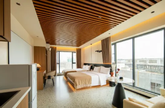 Huajian HOUSE Smart Homestay (Wenjiang University Town Wansheng) Hotels near Chengdu Zhongyiyao University Museum