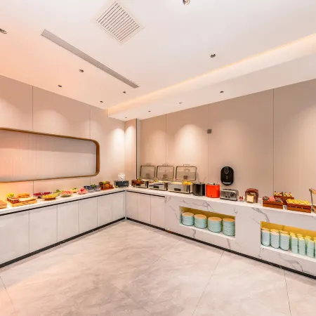 Yunbo Qingju Smart Hotel (Linyi Yinquan Mansion)