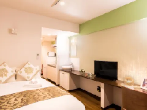 Mr.KINJO in PREMIUM TERRACE CHATAN Hotels near Terme VILLA Chula-u