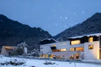 The Evening Mountain Range in Bipang Valley