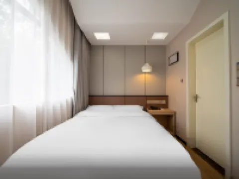 โรงแรมลู่หลิง อิมเพรสชัน (จัตุรัสประชาชน จี้อัน) โรงแรมใกล้วิทยาลัย Bailuzhou