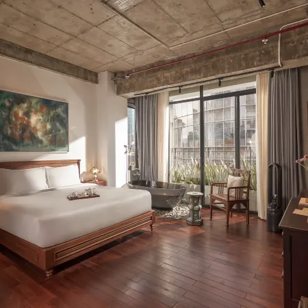 Anima - Vietnamese Contemporary Art Boutique Hotel Отели рядом с достопримечательностью «Мост Тан Тхуан»
