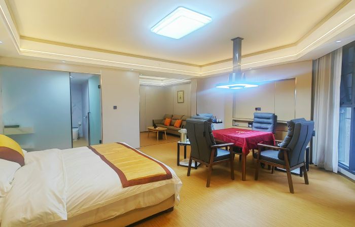 Guosen Hotel