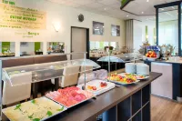 ACHAT Hotel Chemnitz - breakfast