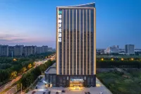 Minghe Dongyue Hotel (Zhengzhou Zhongmu Zhengkai Avenue Lvboyuan Station) - 주차장