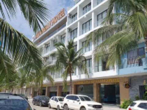 下龍金棕櫚酒店 鄰近廣寧博物館的酒店