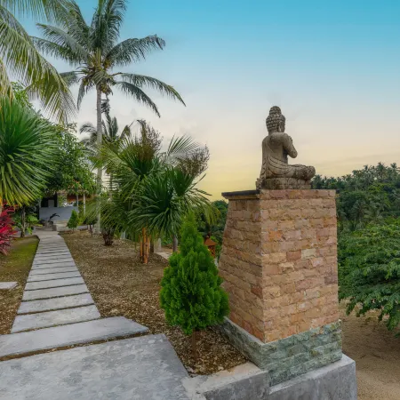 La Rise Penida Cottage Отели рядом с достопримечательностью «Холм Букит-Телетабис»