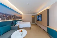 Zhuhai Delai Hotel (Lovers Middle Road Seaside Swimming Pool)