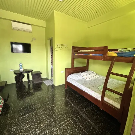 Helen Dino Transient House - Hundred Island PH