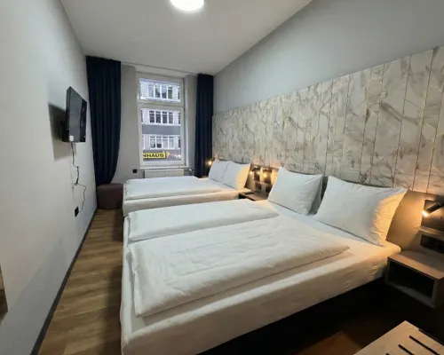โรงแรม นิวารา โรงแรมในฮัมบวร์ก