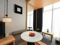 ดีไซเนอร์ โฮเทล สไมล์ (สาขา หงฉี สตรีท วันดา พลาซ่า ฉางชุน) โรงแรมใกล้ที่นี่มีภูเขา