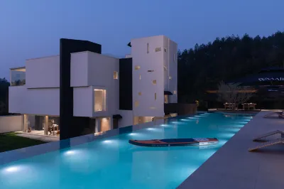 WAAALI She Village Resort Hotel Ξενοδοχεία στην πόλη 