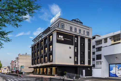 Tongqi Hotel