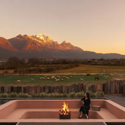 Wilds | Sunshine Golden Peak · Snow Mountain Ranch Private Hot Spring Resort (Baisha Branch) Hotels in der Nähe von Dongba Valley