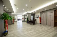 Taojiang Jinlong International Hotel - Parking