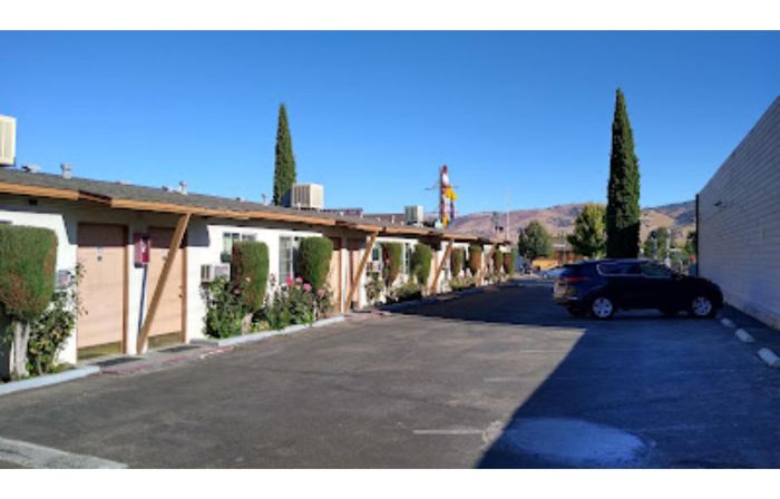 Santa Fe Motel Tehachapi by Hotel O