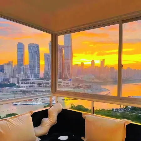Friendly Nanyuan Riverview Homestay (Jiefangbei Hongyadong Location)