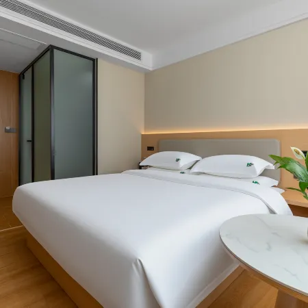 Hefeng Holiday Hotel (Yongchang Road Branch)