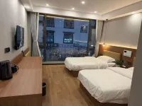 Lingqiong Cang Hotel Hotels in Chamdo