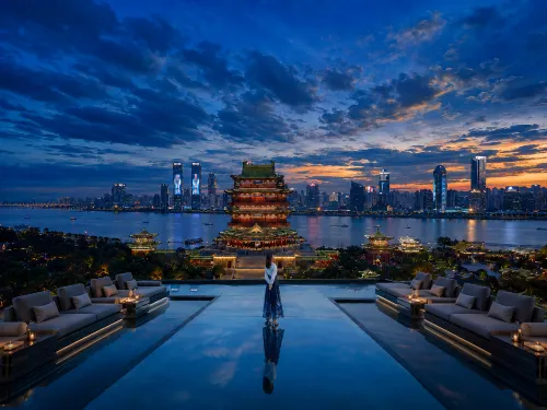 Nanchang • Tengwang Pavilion SOULMATES • AWAKENING | Cinema-themed Light Residence Hotel