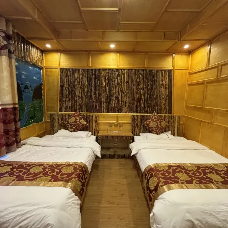 Daocheng Hexiu Homestay