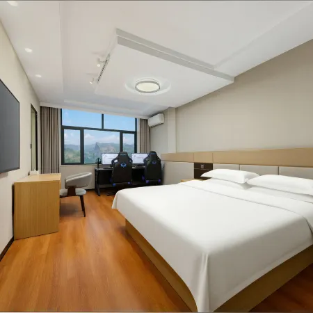 Jingyue E-Sports Homestay (Ningling Store, Shangqiu)