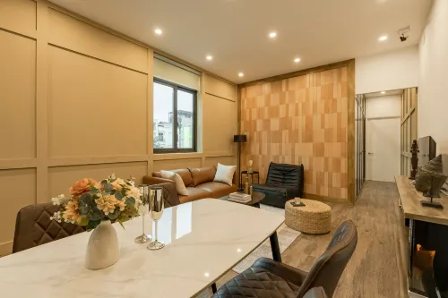 Homestay CHAT - Peaceful Old Quarter Edge - Condos