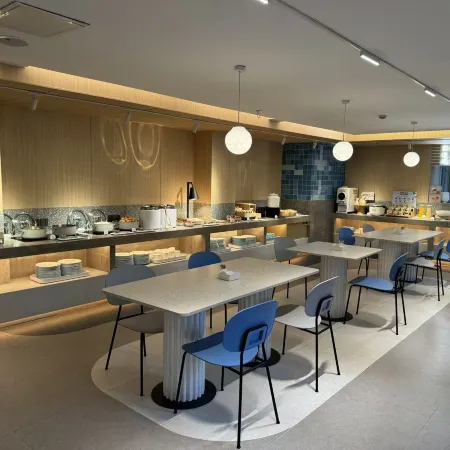 Homeinn · neo (Shenyang Qingnian Street Conservatory Liaozhan Branch)