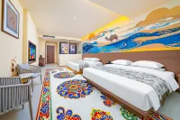 Cloud Trail Manor （Mingsha Mountain&Crescent Spring,Dunhuang ） - С бассейном